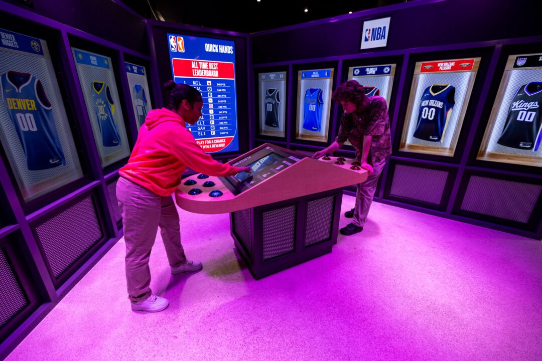 NBA Store – Quick Hands